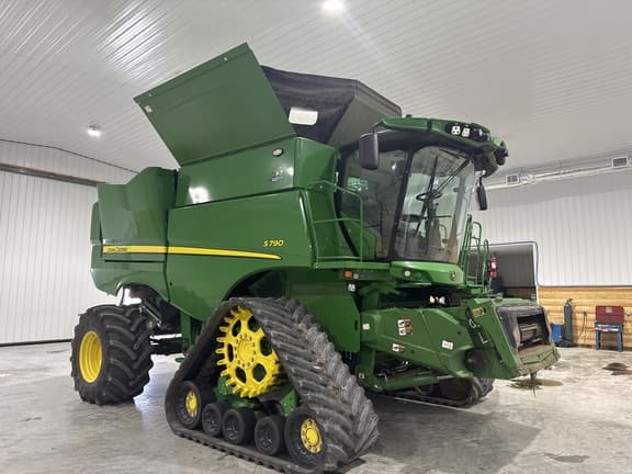 Image of John Deere S790 equipment image 2