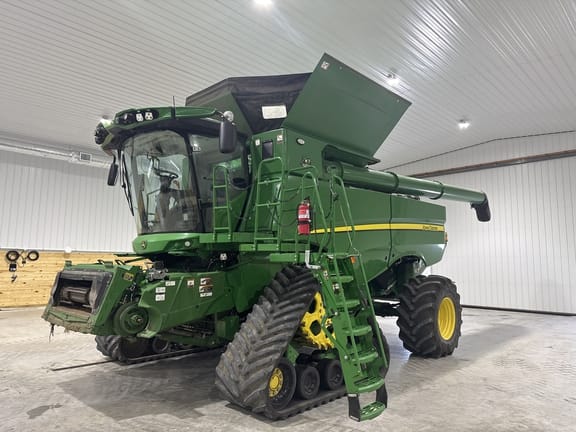 2022 John Deere S790 Equipment Image0