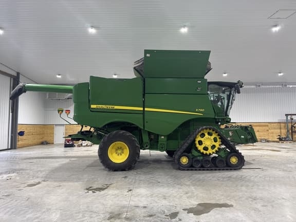 Image of John Deere S790 equipment image 3