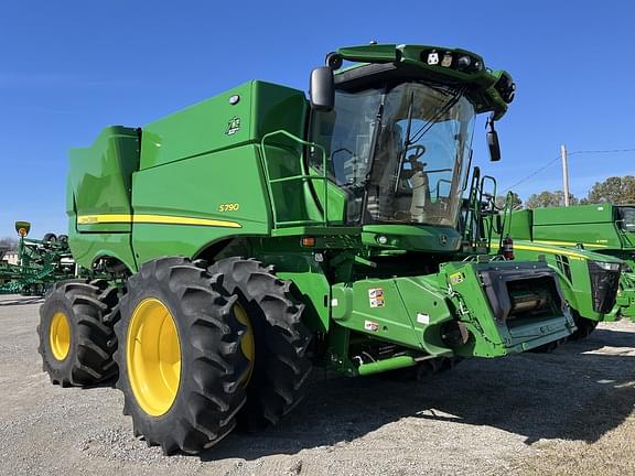 Image of John Deere S790 Primary image