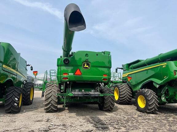 Image of John Deere S790 equipment image 3