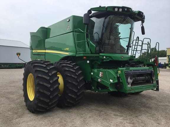 2022 John Deere S790 Equipment Image0