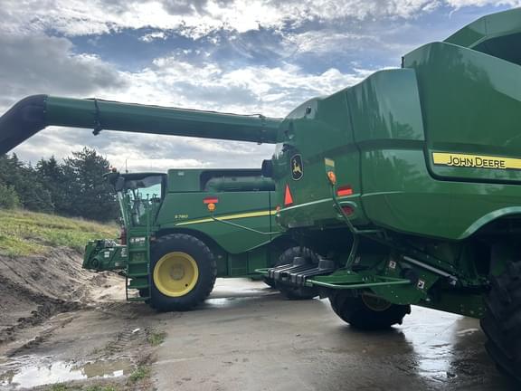 Image of John Deere S790 equipment image 3