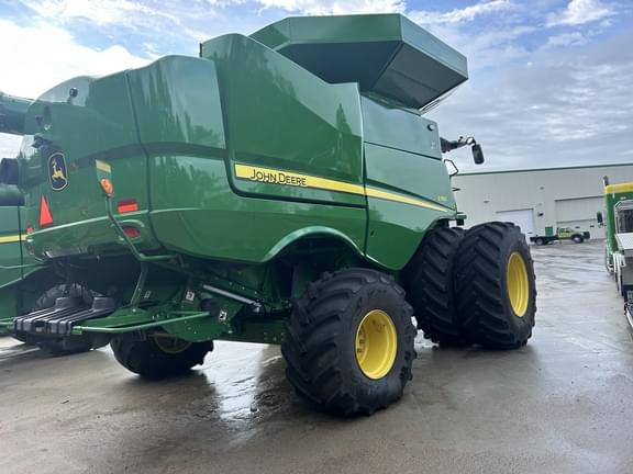 Image of John Deere S790 equipment image 2