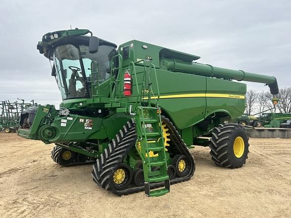 Image of John Deere S790 Primary image