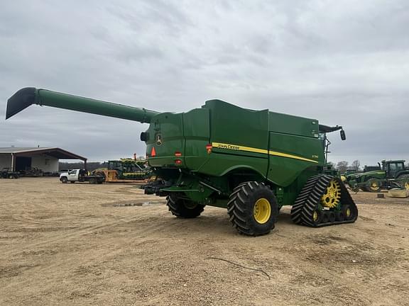 Image of John Deere S790 equipment image 2