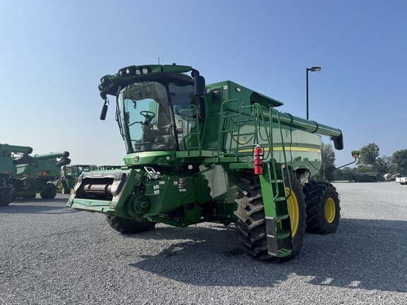 Image of John Deere S790 Primary image