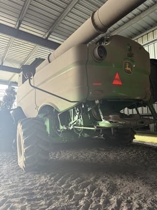 Image of John Deere S790 equipment image 2