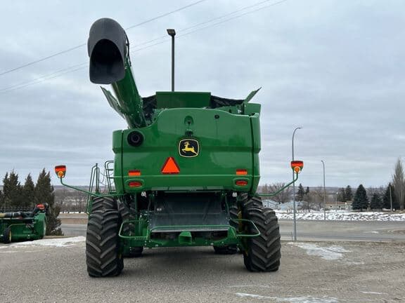 Image of John Deere S790 equipment image 3