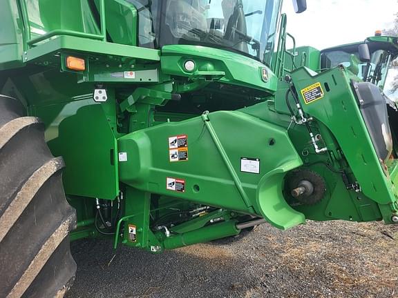 Image of John Deere S790 equipment image 4