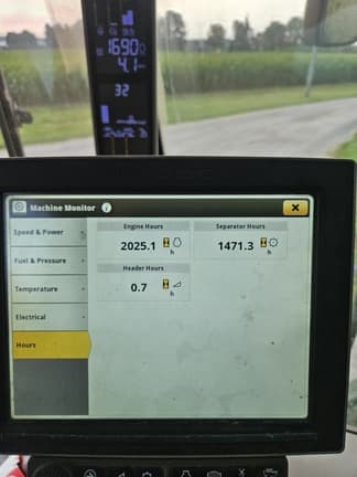 Image of John Deere S790 equipment image 1