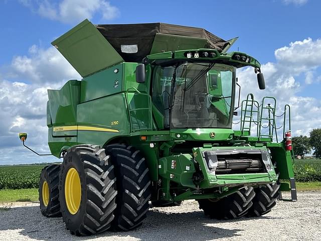 Image of John Deere S790 equipment image 3