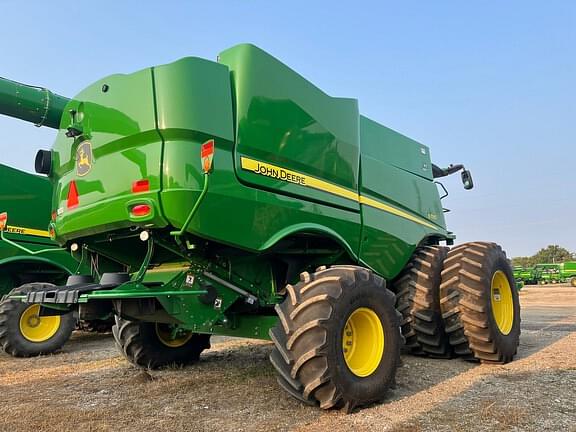 Image of John Deere S790 Primary image