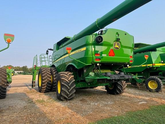 Image of John Deere S790 equipment image 2