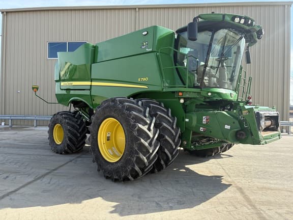 Image of John Deere S790 equipment image 1