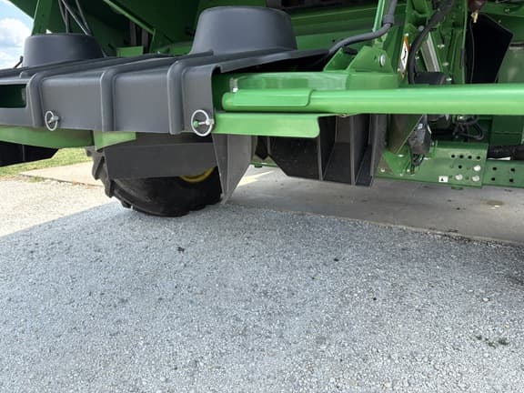 Image of John Deere S790 equipment image 4