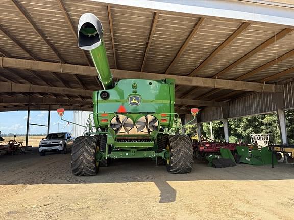 Image of John Deere S790 equipment image 4