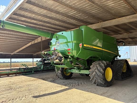 Image of John Deere S790 equipment image 2