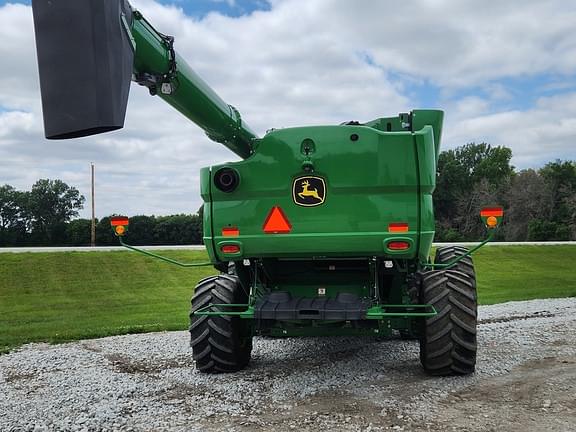 Image of John Deere S790 equipment image 4