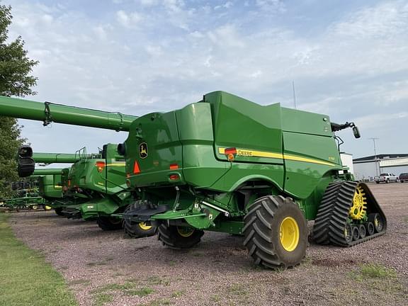 Image of John Deere S790 equipment image 4