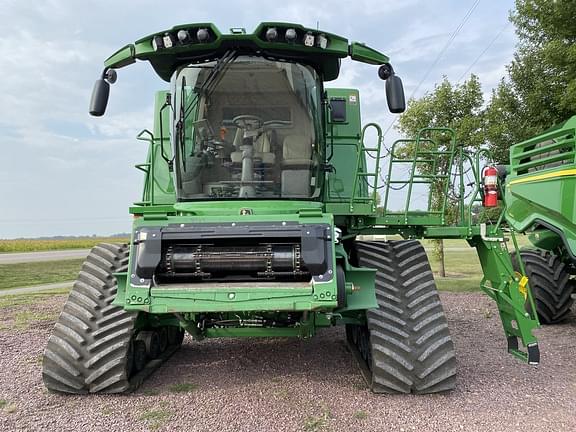 Image of John Deere S790 equipment image 1