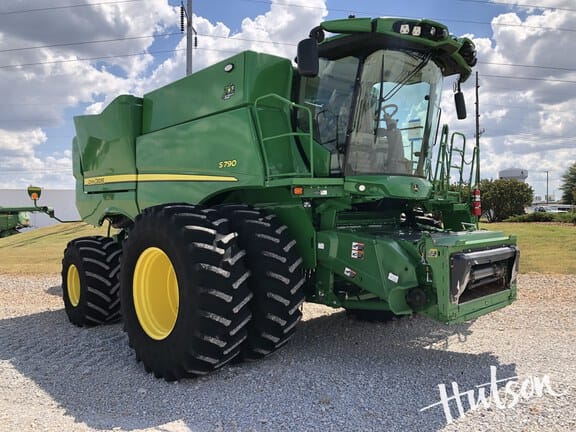 2022 John Deere S790 Image