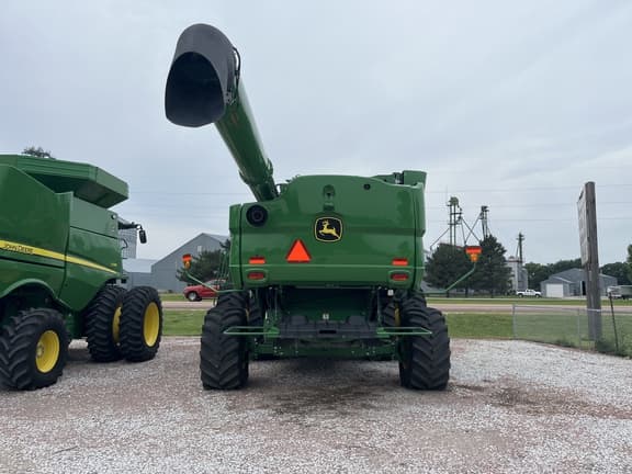 Image of John Deere S790 equipment image 4