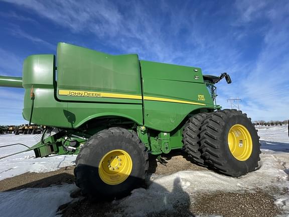 Image of John Deere S790 equipment image 4