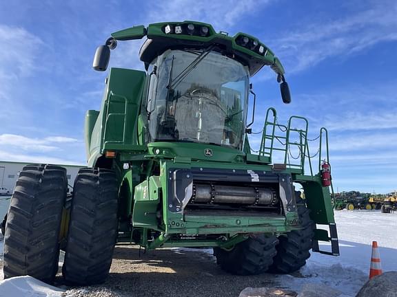 Image of John Deere S790 equipment image 1