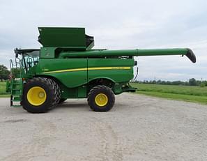 Main image John Deere S790 8