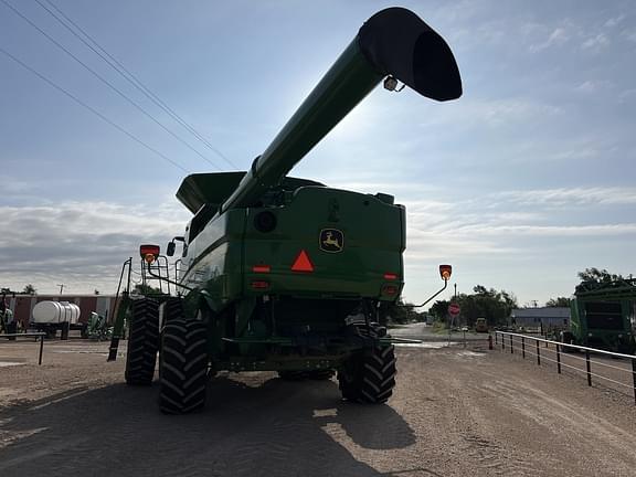 Image of John Deere S790 equipment image 3