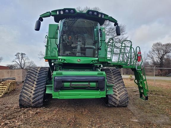Image of John Deere S790 equipment image 1