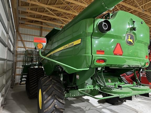 Image of John Deere S790 equipment image 1