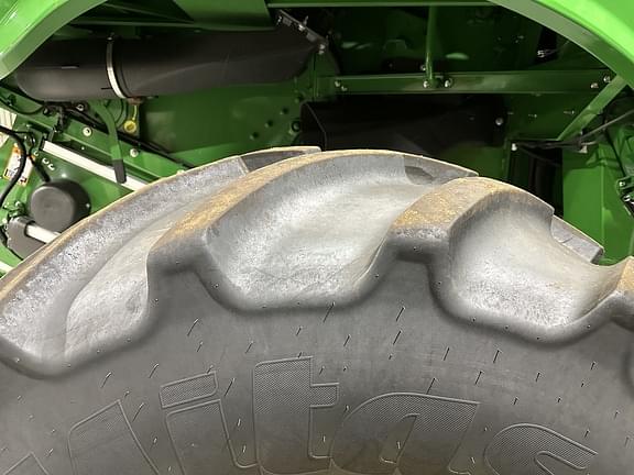 Image of John Deere S790 equipment image 2