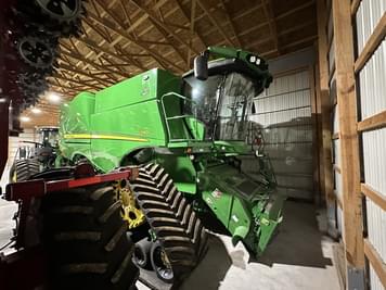 Main image John Deere S790