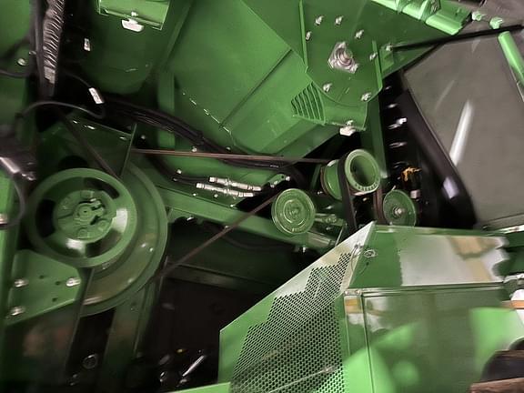 Image of John Deere S790 equipment image 4