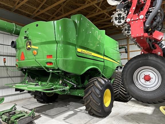 Image of John Deere S790 equipment image 3