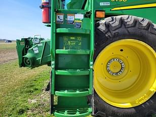 Main image John Deere S790 18