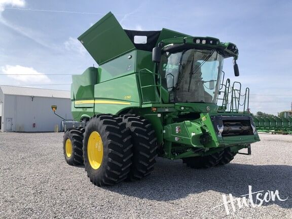 Main image John Deere S790