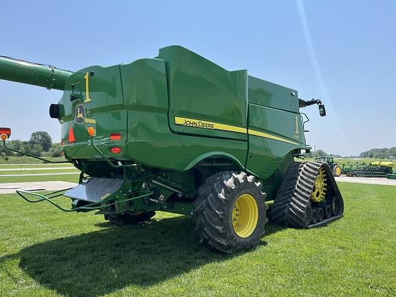 Image of John Deere S790 equipment image 4