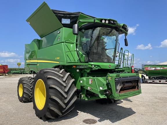 Image of John Deere S790 equipment image 2