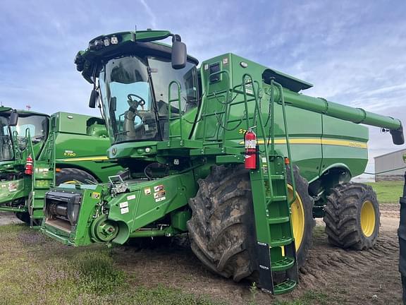 Image of John Deere S790 equipment image 1