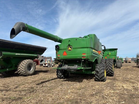 Image of John Deere S790 equipment image 2