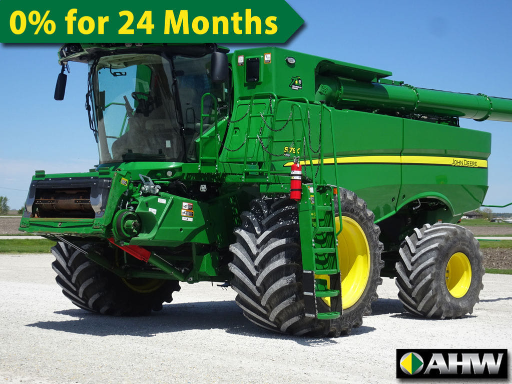 Main image John Deere S790