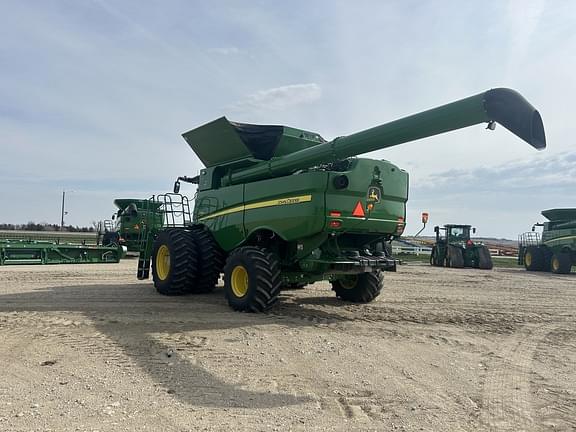 Image of John Deere S790 equipment image 4