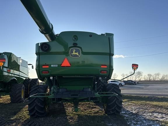 Image of John Deere S790 equipment image 3