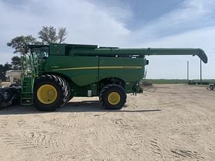 Main image John Deere S790 1