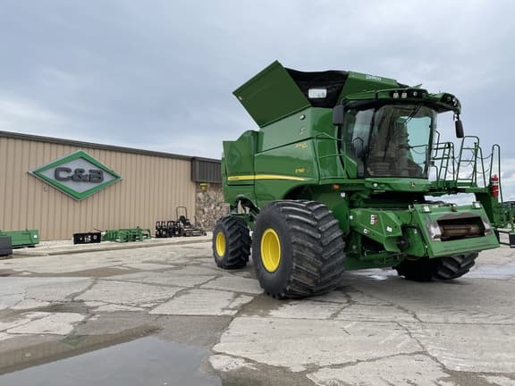 Image of John Deere S790 equipment image 1