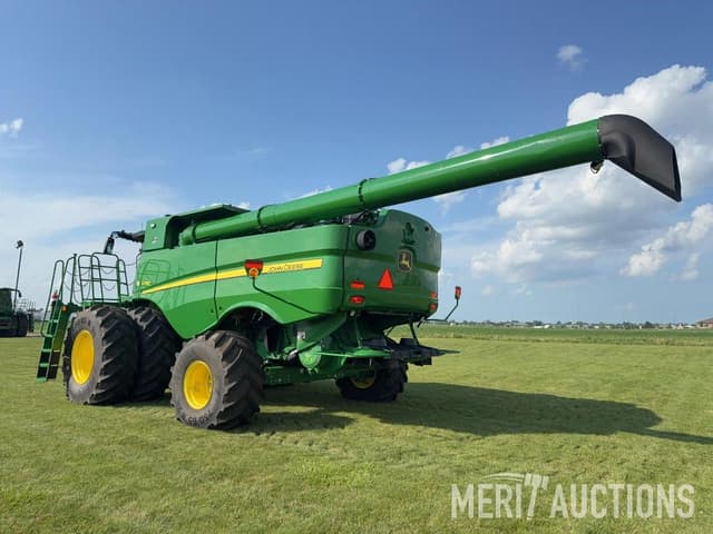 Image of John Deere S790 equipment image 2