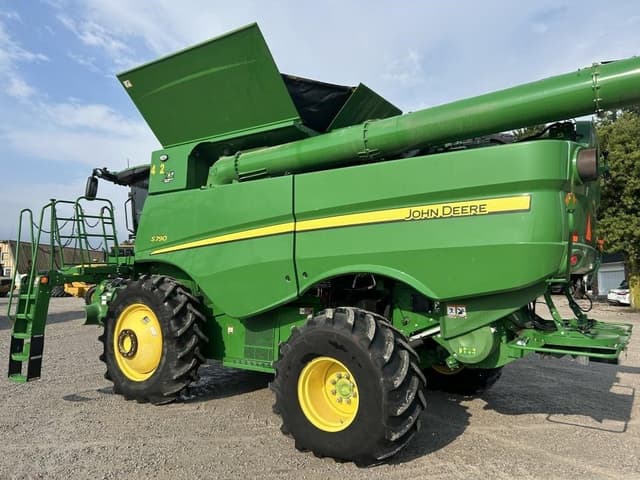 Image of John Deere S790 equipment image 4